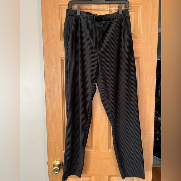 Zara Men's Pleated Corduroy Pants - Picture 1 of 11
